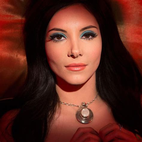 The costumes of 'The Love Witch': a visual feast